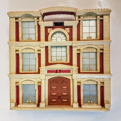 Mega Bloks 1911 INCREÍBLE JUEGO PARCIAL Spider-Man Estuche de Construcción/Almacenamiento Corneta Diaria Foto 1 de 4