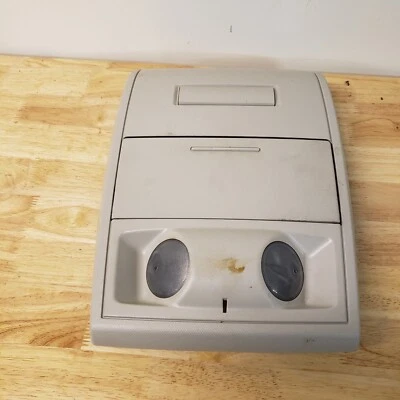 Dodge Grand Caravan 2011 techo delantero luz domo superior con soporte para vidrio solar OEM+ Foto 1 de 4