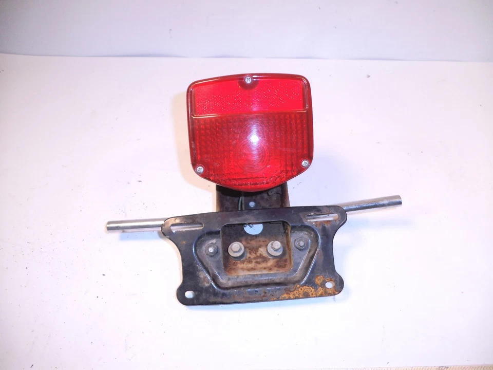 LUZ TRASERA FRENO HONDA CM400T 33701-388-670 CM400 400T CM 400 VINTAGE jh Foto 1 de 1