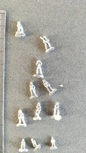 ZOMBIES MODERN 10MM METAL MINIATURE/PENDRAKEN P868 - Imagen 1 de 1