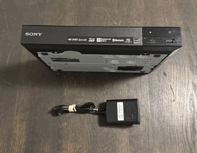 Sony BDP-S6700 4K UHD Upscale 3D Blu-ray Player Wi-Fi Bluetooth NO REMOTE - Image 1 of 4