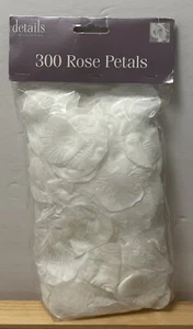 Details Zubehör 300 kt weiße Seidenrosenblätter Hochzeiten Handwerk Greenbrier Intl - Bild 1 von 2