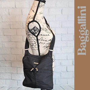 AUTUMN. Midsize black w/tan Baggallini - Picture 1 of 11
