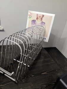 Mid-Century Aluminum Accordion Record Rack – Expandable LP Album Holder – Vtg - Imagen 1 de 5