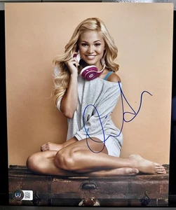 OLIVIA HOLT FOTO FIRMATA 8X10 PIEDI SEXY AUTOGRAFO CRUEL SUMMER DISNEY BAS COA 1 - Foto 1 di 3