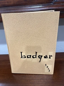 1958 UNIVERSITY OF WISCONSIN BADGER YEARBOOK MADISON WISCONSIN - Bild 1 von 5
