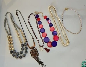 Necklace Lot - Picture 1 of 4
