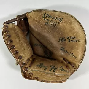 1960's LARRY YOGI BERRA Spalding All Star Model 42-739 Catchers Glove NY Yankees - Picture 1 of 15