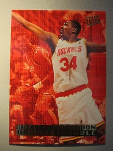 1995-96 Ultra Double Trouble #5 Hakeem Olajuwon - Imagen 1 de 2