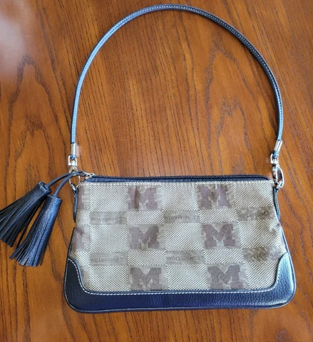 Sandol University Michigan Wolverines NCAA College Wristlet Purse Tassels Blue Cover
