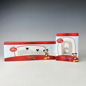 Dept 56 Mickey’s Merry Christmas Village Trellis & Mickey Fence - Picture 1 of 19