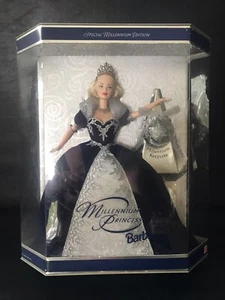 Millennium Princess 2000 Barbie Puppe Neu in OVP schön! - Bild 1 von 12