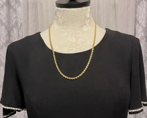 Hermoso collar de cadena vintage, cuerda 23,5, tono dorado - Imagen 1 de 4