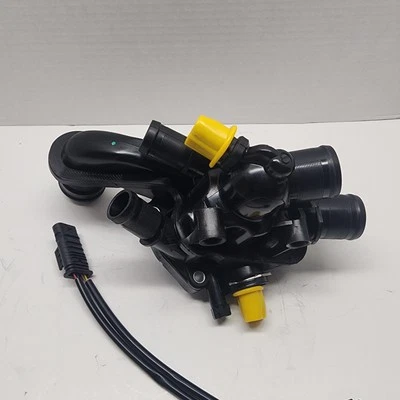 Conjunto de termostato MotoRad 678-221 - Se adapta a BMW y Mini Cooper 2.0L / 1.6L Turbo Foto 1 de 4