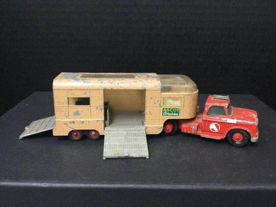 DODGE TRACTOR & ARTICULATED HORSE VAN Matchbox KINGSIZE K-19 (Has Wear) - Image 1 of 4