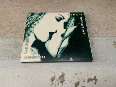 TYPE O NEGATIVE - Bloody Kisses Rare Early 1993 CD 9 Tracks Goth Metal Carnivore - Image 1 of 4