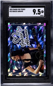 2025 Panini Pop Stars #15 Gracie Abrams (UK) SGC 9.5 Pop 1 (Music) - Bild 1 von 2