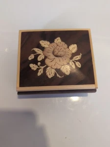 Italian Marquetry Floral Inlay Swiss Brass Feet - Music Doesn't Work - Picture 1 of 4