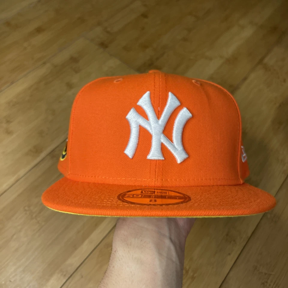 New Era 59FIFTY New York Yankees Cazador Seguridad Naranja 50 Años Ajustado 8 Sombrero COMO NUEVO Foto 1 de 4
