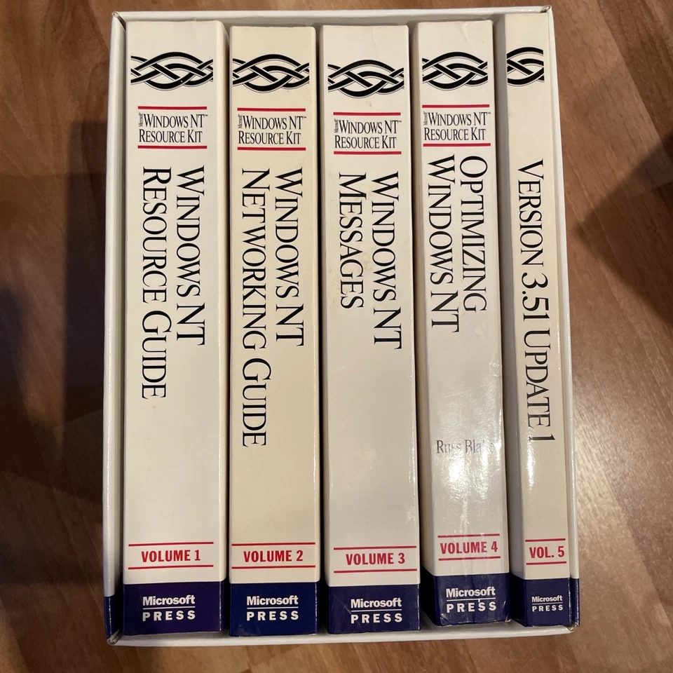 Microsoft Windows NT Resource Kit Server Version 3.5 Books (5) EUC - Image 1 of 1