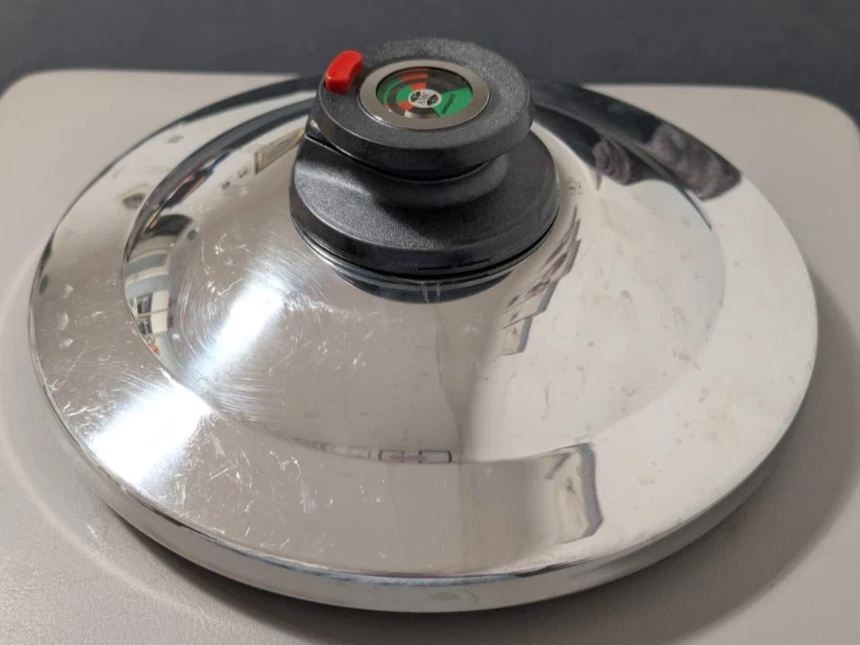 AMC Secuquick Schnellkochtopfdeckel Schnellkochdeckel ohne OVP Ø ca. 24/25 cm - Bild 1 von 4