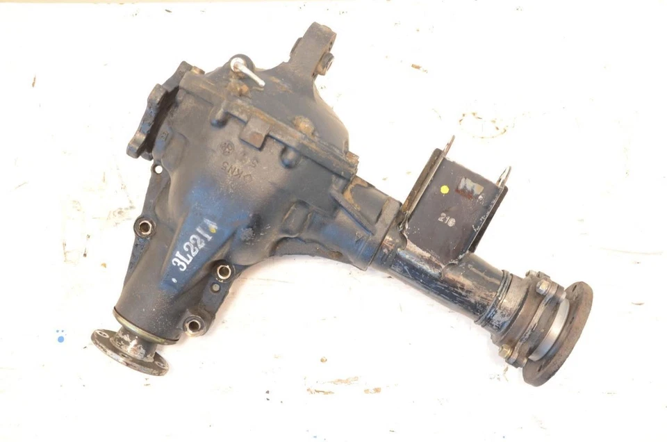 Conjunto de eje portador diferencial delantero Nissan Pickup D21 89-97 6 cilindros 4x4 Foto 1 de 4