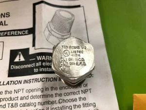 Thomas & Betts ECD15-TB Drain/Breather Conduit Fitting Hazardous Location Qty. 1 - Picture 1 of 5