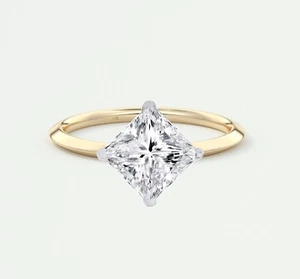 Anillo de oro amarillo de 14 K con diamantes cultivados creados en laboratorio de princesa convertidos de 2 quilates IGI E/VVS - Imagen 1 de 2