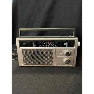 Vintage Sears LXI Series Multiband Portable Radio - Picture 1 of 8