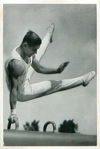 KONRAD FREY TURNEN PAUSCHENPFERD OLYMPIC GAMES BERLIN 1936 IMAGE CARD - Picture 1 of 2