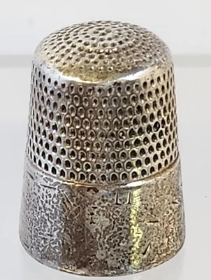 Antiguo dedal de ley Simon Bros talla 11 Foto 1 de 4