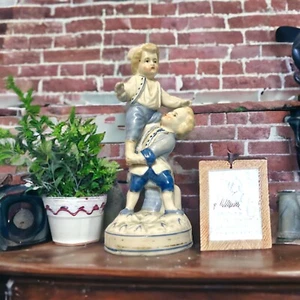 Antique Rudolstadt Ernst Bohne Sohne porcelain Figurine of two boys - Foto 1 di 2