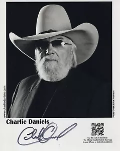 CHARLIE DANIELS HAND SIGNED 8x10 PHOTO+COA AWESOME POSE WITH COWBOY HAT - Picture 1 of 1