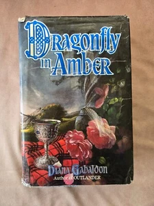 Dragonfly in Amber Hardcover 1992 Diana Gabaldon - Foto 1 di 5