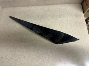 🔥NEW OEM Hyundai 86594-AB000 Right Front Outer Molding 21-23 Elantra🔥 - Picture 1 of 4