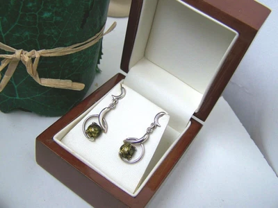 GORGEOUS 925 SOLID STERLING SILVER GREEN AMBER MODERNIST DROP DANGLE EARRINGS — 第 1/4 张图片