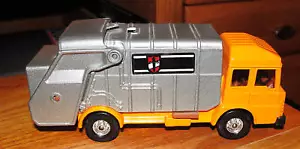 CORGI #1116-B1 REVOPAK GARBAGE TRUCK 1979 MADE IN GREAT BRITAIN - Picture 1 of 6