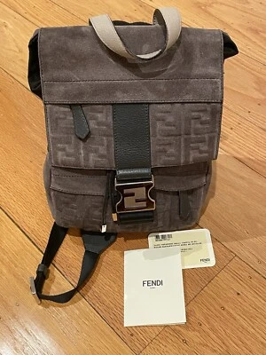 Mochila Fendi Fendiness gamuza zucca y nailon Foto 1 de 4