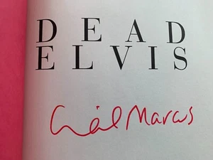 SIGNED - DEAD ELVIS : A Chronicle of a Cultural Obsession by Greil Marcus - Foto 1 di 24