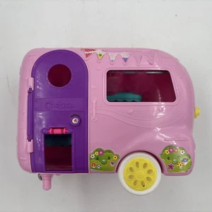 BARBIE CLUB CHELSEA CAMPER 2018 Mattel FXG90 Pink Pull Trailer Doll Vehicle - Picture 1 of 7