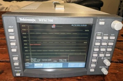 Tektronix WFM700 Multi-format Multi-standard Waveform Monitor TouchScreen - Image 1 of 4