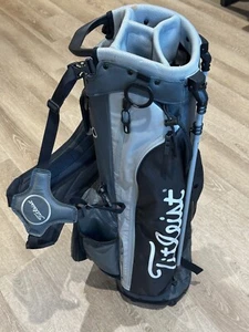 2022 Titleist Bag 4 Way Stand Bag Black/Gray with Rain Cover - EXCELLENT - Picture 1 of 7
