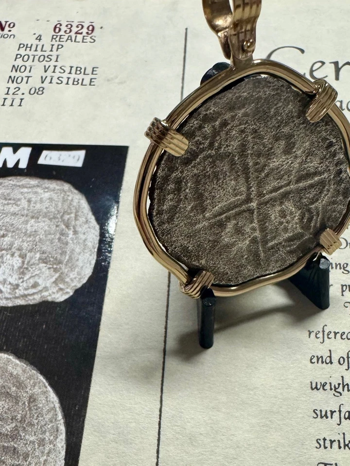 Naufragio Santa Margarita 4 reales. Moneda de plata interior bisel oro 14K Gr. 3 COA Foto 1 de 4