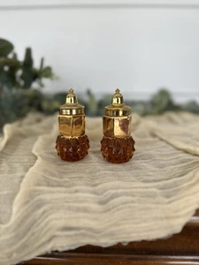 Vintage Indiana Glass Diamond Point Amber Salt & Pepper Shaker Set Gold Lid - Picture 1 of 8