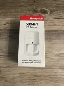 Brand New Honeywell 5894PI Wireless Pet-Immune PIR Motion Detector (80 lbs) - Picture 1 of 4