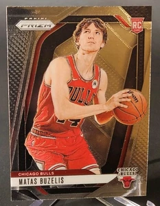 Juego base de tarjetas de novato Matas Buzelis #252 2024-25 Panini Prizm Chicago Bulls - Imagen 1 de 2