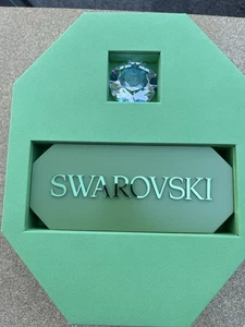 New SWAROVSKI Eyeglasses Sunglasses Platform Display Stand with CRYSTAL - Picture 1 of 3