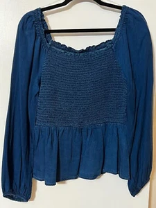 Old Navy Bluse mit eckigem Ausschnitt gesmoktes Mieder blau Chambray Gr. M Neu mit Etikett - Bild 1 von 6
