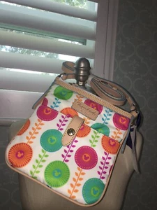 Disney Dooney Bourke Epcot Blumengarten Briefträger Neu mit Etikett selten! - Bild 1 von 5