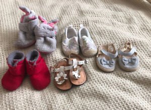 5 Mixed lot of girl baby shoes Carters Toms gap size 3-6 months - size 3 Sandals